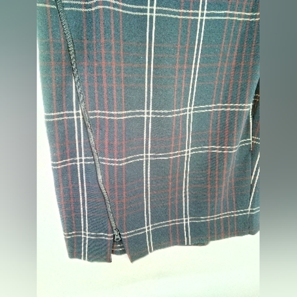 Lane Bryant Window Pane Plaid Zipper 20 Elastic Waist Skirt Navy Red - Picture 4 of 7
